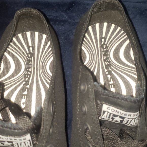 New Converse CTAS OX "WE ARE NOT ALONE"9.5M/11.5W - Picture 4 of 8